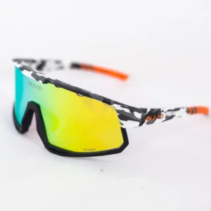 4KAAD Mirador Matte Camo upeat maastokuviolliset urheilulasit!